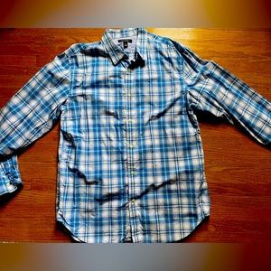 Banana Republic shirt never worn